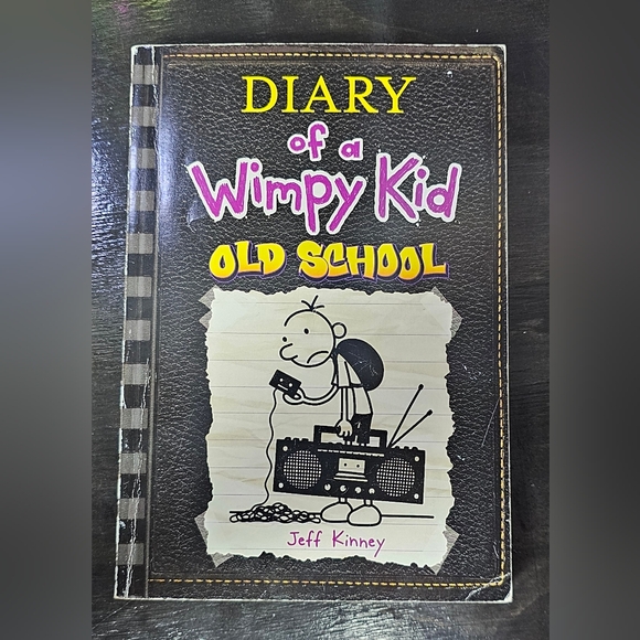 Diary of a Whimpy Kid books - Picture 8 of 10
